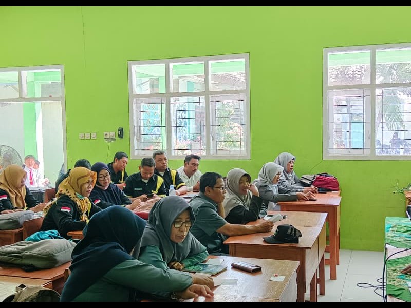 Rapat SPMB Online dan PID di Kec. Mangaran